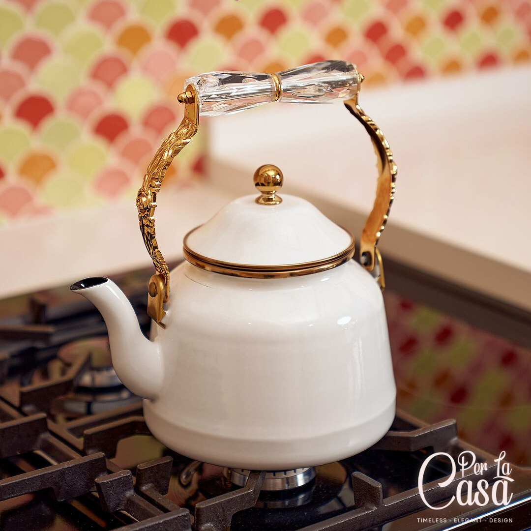 Vintage White Kettle Çaydanlık